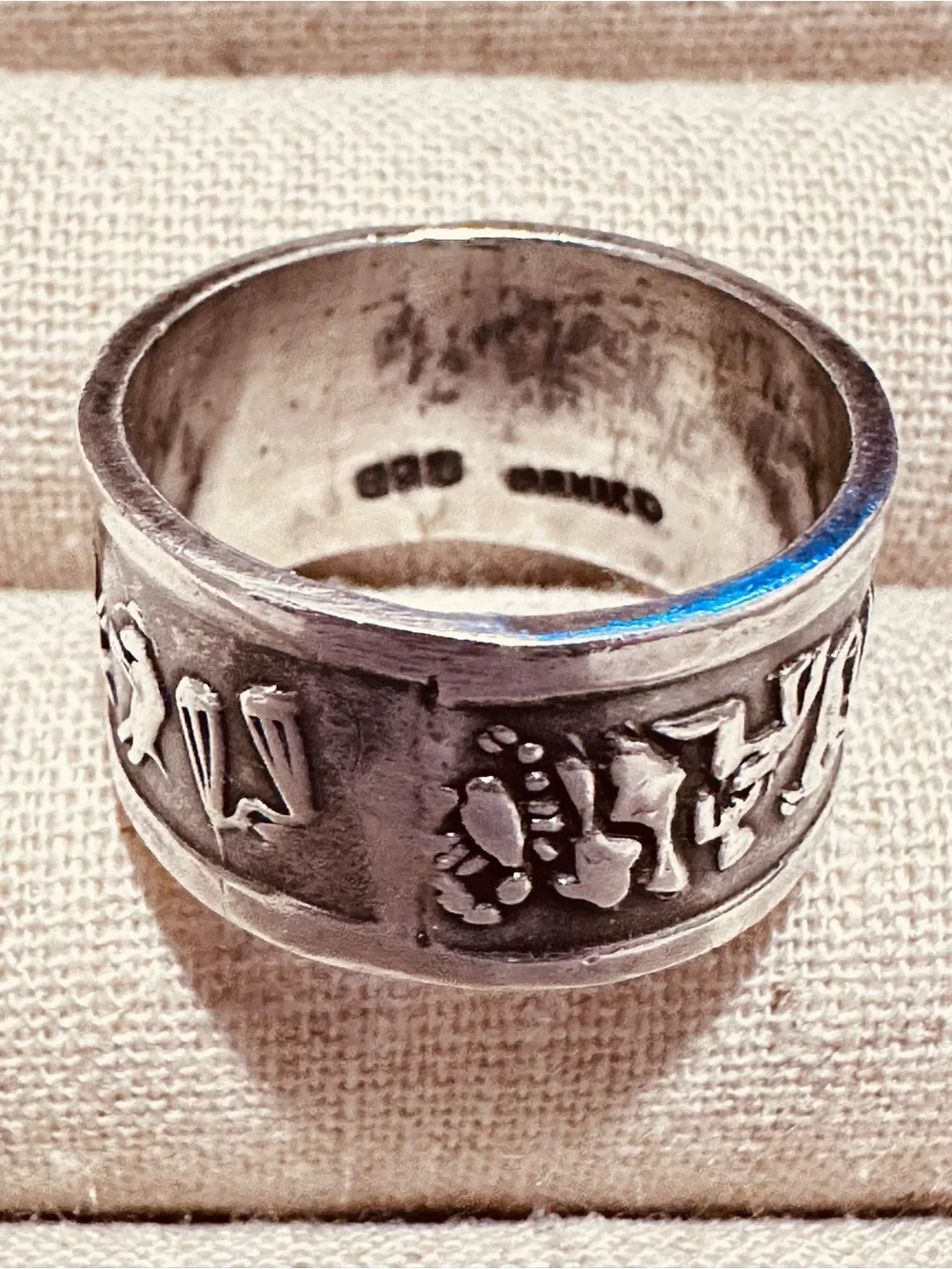 Vintage | Ring | Engraved Wide Silver-Tone Band Ring with Figurative Motif
